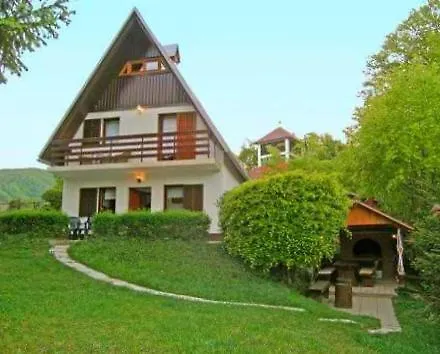 Kuca Gric, * Mrzla Vodica