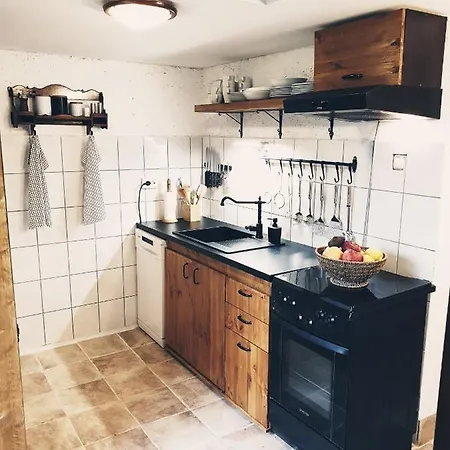 Kuca Gric, Mrzla Vodica